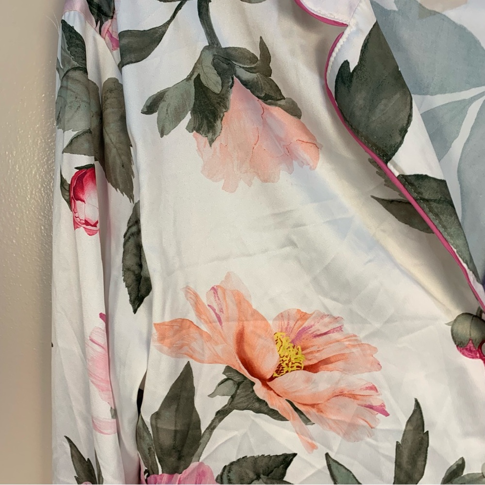 Victoria Secret Floral Satin 2 Set Pajama Top Pants - Picture 13 of 15